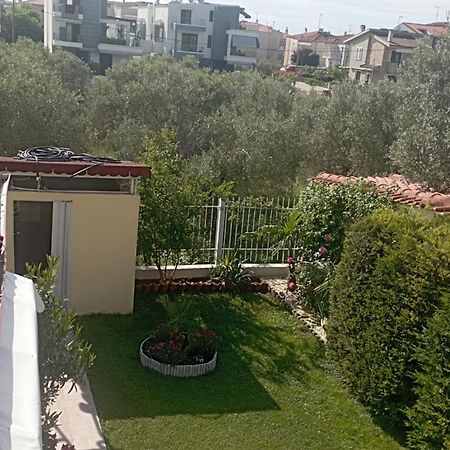 Райский Уголок Nea Moudania Exterior photo